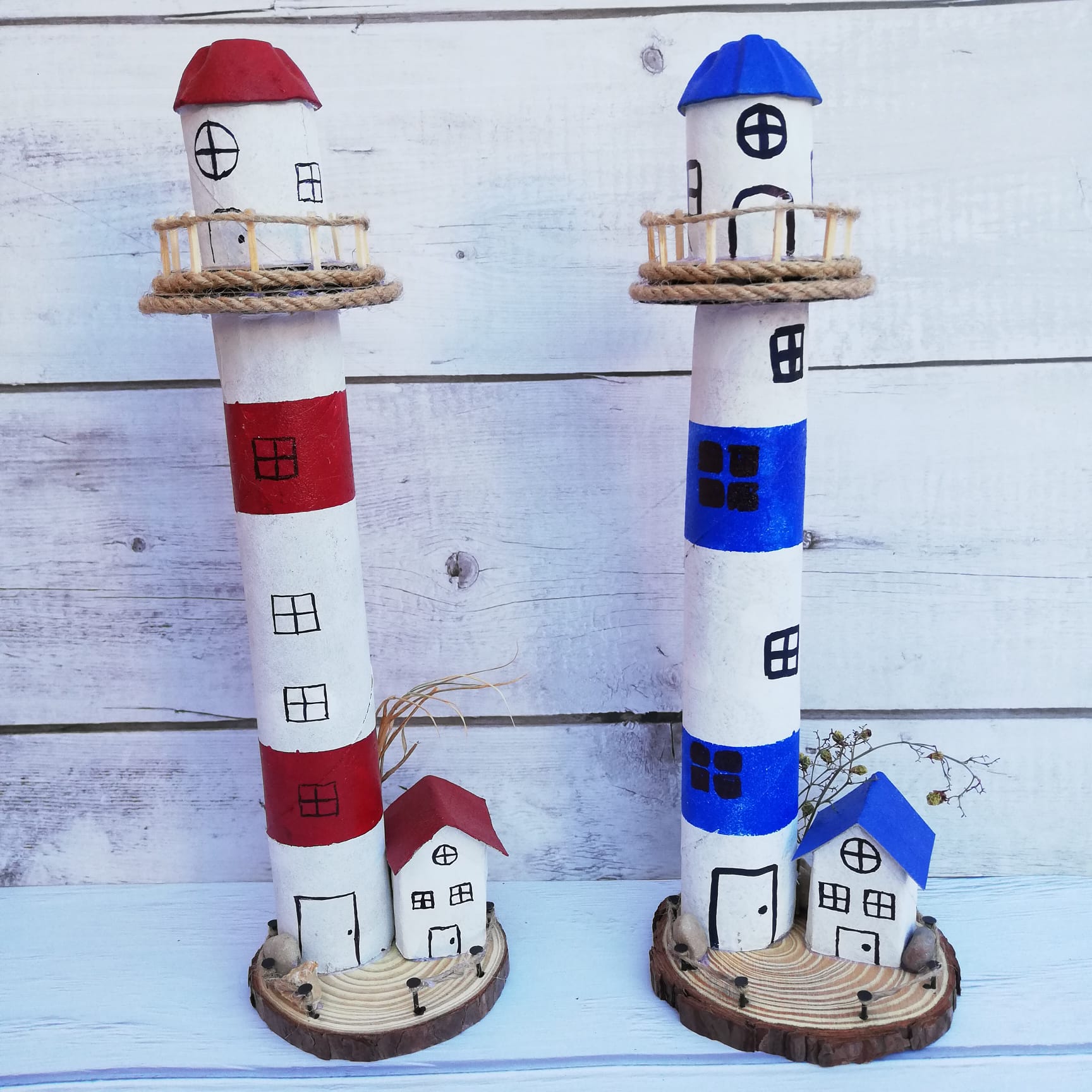 Faros decorativos de madera